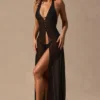 Μάξι Φορέμα Coralie με λαιμόκοψη σε μαύρο χρώμα Μάξι Φορέμα Coralie με λαιμόκοψη σε μαύρο χρώμα