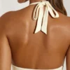 Μάξι Φορέμα Mei με ψηλό σκίσιμο και λαιμόκοψη halter σε χρώμα ιβουάρ