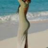 Μάξι φόρεμα Naura με διαφανή πλάτη σε λαδί χρώμα
