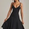 Μαύρο φόρεμα Mallory με φιόγκο και γραμμή Α