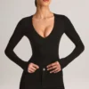 Μαύρο μακρυμάνικο κορμάκι Elodie Modal Plunge Μαύρο μακρυμάνικο κορμάκι Elodie Modal Plunge