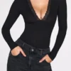Μαύρο μακρυμάνικο κορμάκι Verity Ribbed Modal με βαθύ ντεκολτέ