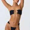 Sunny Isles Διακοσμημένο μπικίνι bandeau με cut-out σε μαύρο χρώμα