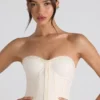 Melvina Ruched Lace-Up Strapless Corset Μπλούζα σε χρώμα ιβουάρ Melvina Ruched Lace-Up Strapless Corset Μπλούζα σε χρώμα ιβουάρ