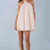 Μίνι φόρεμα Evania Halterneck Babydoll σε ιβουάρ