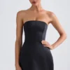 Μίνι φόρεμα Haisley Bandeau Structured Tulip σε μαύρο Μίνι φόρεμα Haisley Bandeau Structured Tulip σε μαύρο