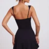 Μίνι φόρεμα Jolie με λαιμόκοψη σε σχήμα καρδιάς σε μαύρο