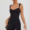 Μίνι φόρεμα Jolie με λαιμόκοψη σε σχήμα καρδιάς σε μαύρο