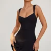 Μίνι φόρεμα Jolie με λαιμόκοψη σε σχήμα καρδιάς σε μαύρο