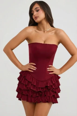 Μίνι φόρεμα Juliet Bandeau με βολάν και κορσέ σε χρώμα Berry Red
