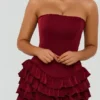 Μίνι φόρεμα Juliet Bandeau με βολάν και κορσέ σε χρώμα Berry Red