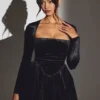 Μίνι φόρεμα κορσέ με μακριά μανίκια Tera Velvet σε μαύρο Μίνι φόρεμα κορσέ με μακριά μανίκια Tera Velvet σε μαύρο
