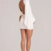 Μίνι φόρεμα Lida Draped Cape σε χρώμα ιβουάρ Μίνι φόρεμα Lida Draped Cape σε χρώμα ιβουάρ