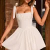 Μίνι φόρεμα Marianna με σούρες και κορσέ σε λευκό χρώμα Μίνι φόρεμα Marianna με σούρες και κορσέ σε λευκό χρώμα