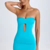 Μίνι φόρεμα Nikko Cut-Out Bandeau Bodycon σε τυρκουάζ Μίνι φόρεμα Nikko Cut-Out Bandeau Bodycon σε τυρκουάζ
