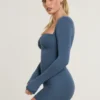 Μίνι φόρεμα Perrie με μακριά μανίκια και σούρες από μείγμα μοντάλ και κασμίρι σε χρώμα French Navy Μίνι φόρεμα Perrie με μακριά μανίκια και σούρες από μείγμα μοντάλ και κασμίρι σε χρώμα French Navy