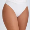 Μίνι φόρεμα Shirin με ντραπέ και ανοιχτή πλάτη σε λευκό χρώμα