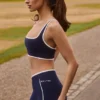 Μίνι σορτς Soft Active με διασταυρούμενη ζώνη σε κλασικό ναυτικό μπλε Μίνι σορτς Soft Active με διασταυρούμενη ζώνη σε κλασικό ναυτικό μπλε