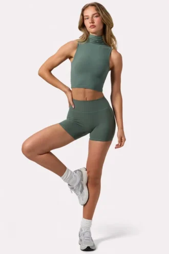 Μίνι σορτς Soft Active με ψηλή μέση σε χρώμα χακί