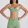 Μίνι σορτς Soft Active Twist-Front σε πράσινο Μίνι σορτς Soft Active Twist-Front σε πράσινο