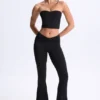 Μπλούζα bandeau Edie Modal Twist-Front σε μαύρο χρώμα Μπλούζα bandeau Edie Modal Twist-Front σε μαύρο χρώμα