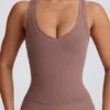 Μπλούζα Soft Active με V λαιμόκοψη σε χρώμα Mocha Μπλούζα Soft Active με V λαιμόκοψη σε χρώμα Mocha