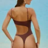 Ολόσωμο Μαγιό Formentera με διακοσμητικά cut-out σε χρώμα σοκολάτας Ολόσωμο Μαγιό Formentera με διακοσμητικά cut-out σε χρώμα σοκολάτας