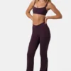 Παντελόνι Soft Active με πτυχώσεις και φαρδιά γραμμή σε χρώμα Plum Παντελόνι Soft Active με πτυχώσεις και φαρδιά γραμμή σε χρώμα Plum