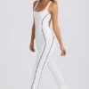 Petite Soft Active Open-Back Ολόσωμη Φόρμα σε λευκό Petite Soft Active Open-Back Ολόσωμη Φόρμα σε λευκό