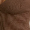 Πλεκτό μπλουζάκι χοντρού πλεκτού σε χρώμα Coco Πλεκτό μπλουζάκι χοντρού πλεκτού σε χρώμα Coco