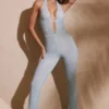 Ramona Petite Εμπλουτισμένη ολόσωμη φόρμα με βαθύ ντεκολτέ σε χρώμα Aqua Ramona Petite Εμπλουτισμένη ολόσωμη φόρμα με βαθύ ντεκολτέ σε χρώμα Aqua