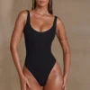 Reese Κορμάκι με στρογγυλό λαιμό σε μαύρο Reese Κορμάκι με στρογγυλό λαιμό σε μαύρο