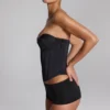 Sabrine Slinky Jersey Low-Rise Hot Pants σε μαύρο Sabrine Slinky Jersey Low-Rise Hot Pants σε μαύρο