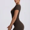 Τ-shirt Super Sculpt χωρίς ραφές σε καφέ χρώμα Τ-shirt Super Sculpt χωρίς ραφές σε καφέ χρώμα