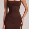 Tula Mid-Rise Bodycon Ultra Mini Φούστης με Split σε χρώμα Chocolate Brown Tula Mid-Rise Bodycon Ultra Mini Φούστης με Split σε χρώμα Chocolate Brown